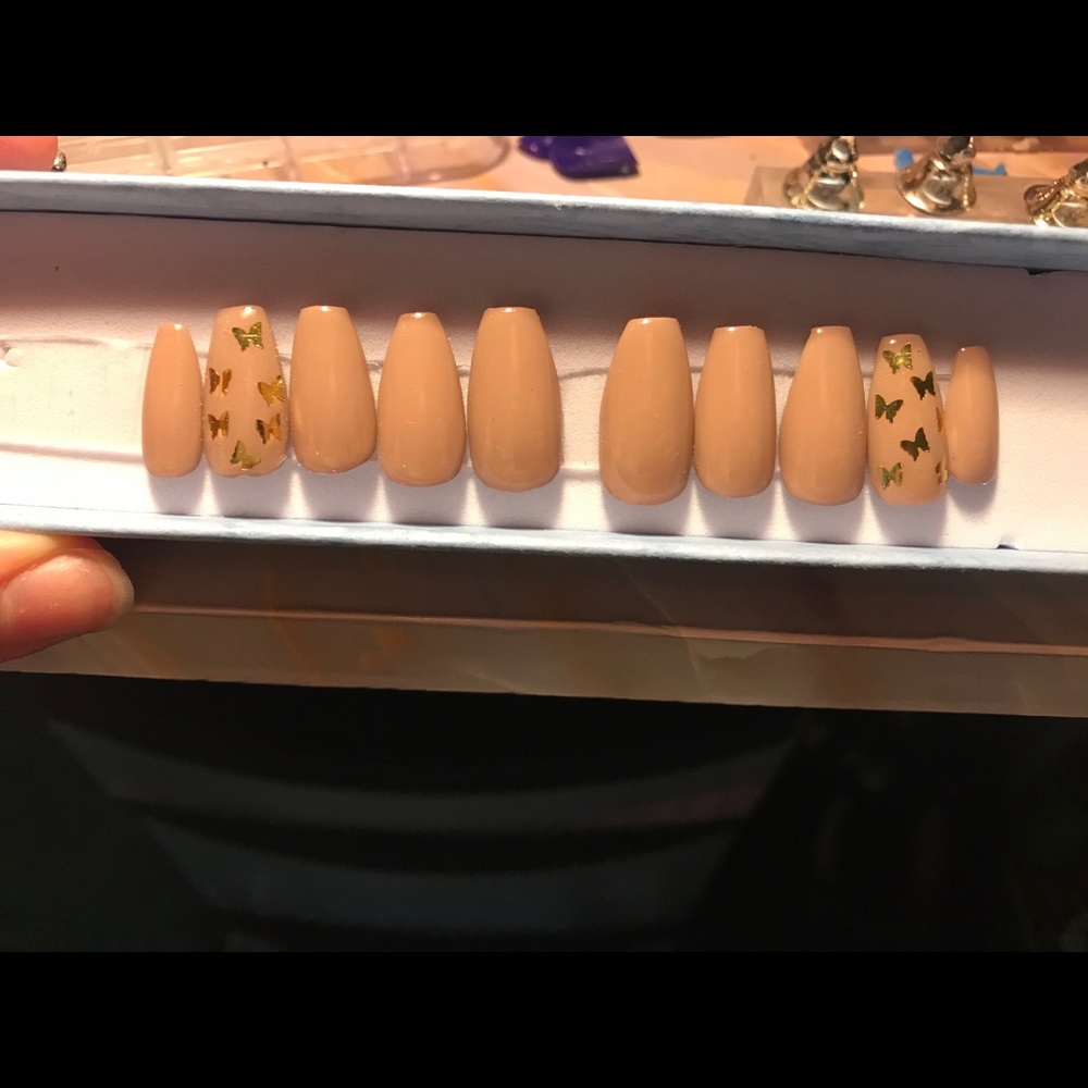 Hand made press on nails